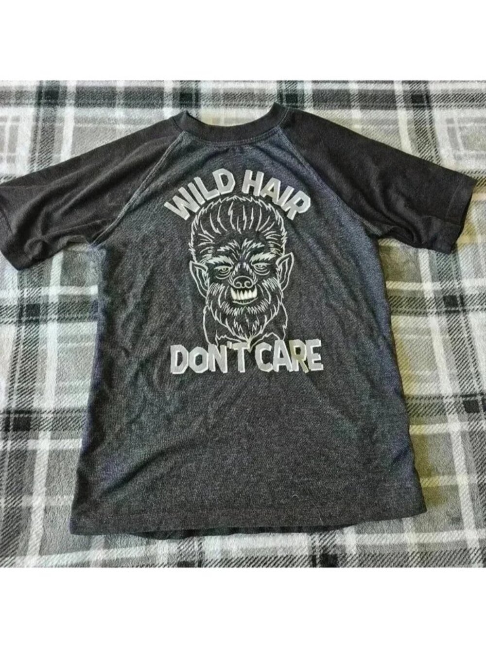 Celebrate Halloween 8, black and gray werewolf shirt 60% cotton 40% polyester